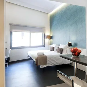 barcelona-fifteen-luxury-hostel.topbarcelonahotels.com/